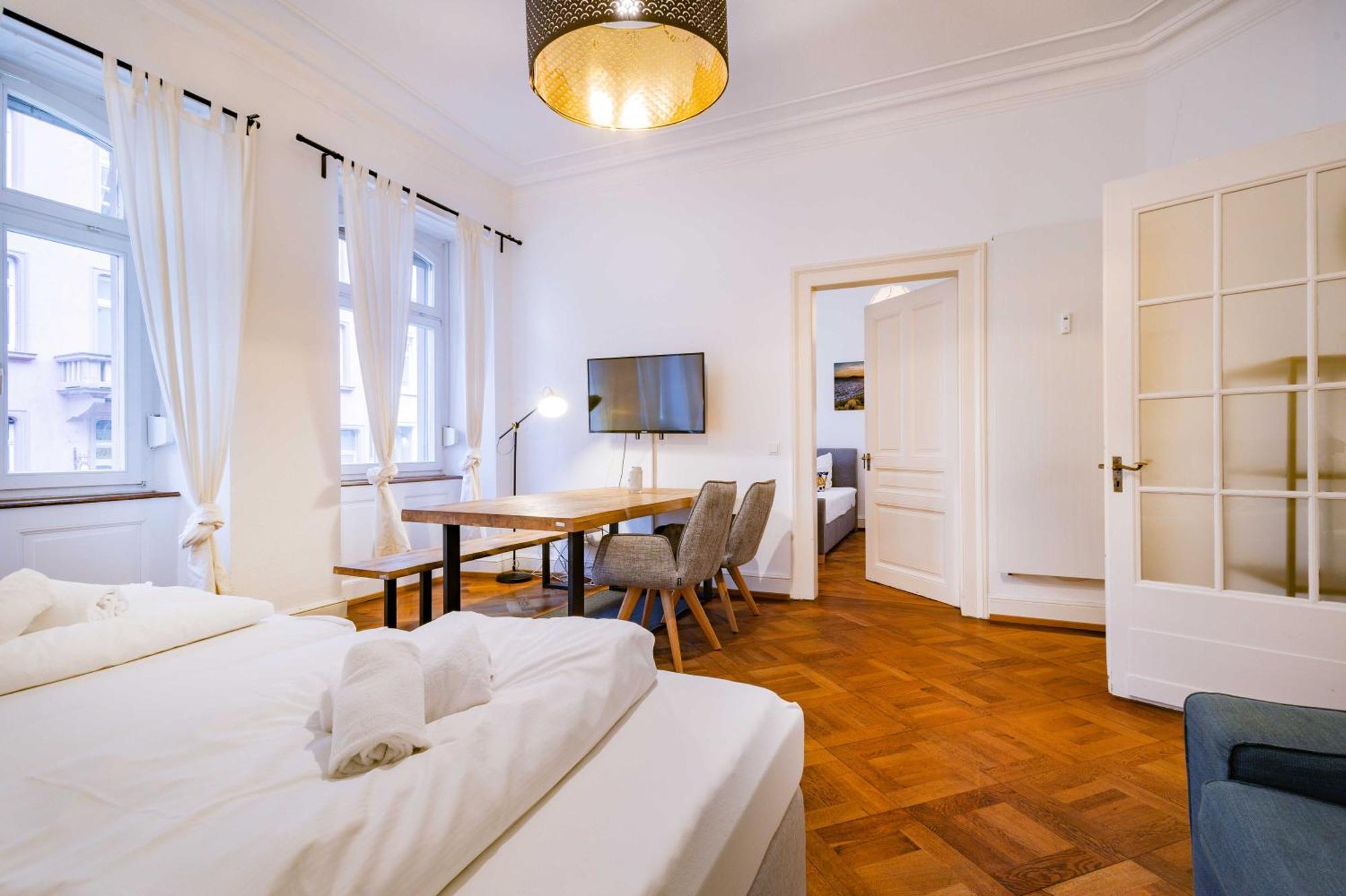Stayinn "Heart Of The City" Suite Friburgo in Brisgovia Esterno foto